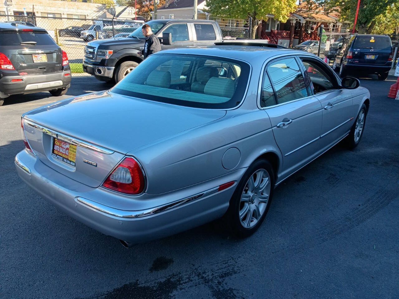 Used 2004 Jaguar XJ8 RWD image 4