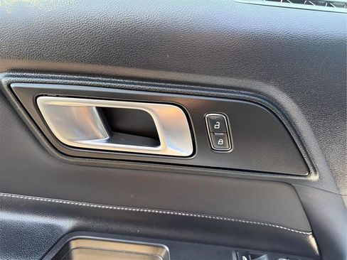 Used 2021 Ford Mustang Coupe RWD image 17