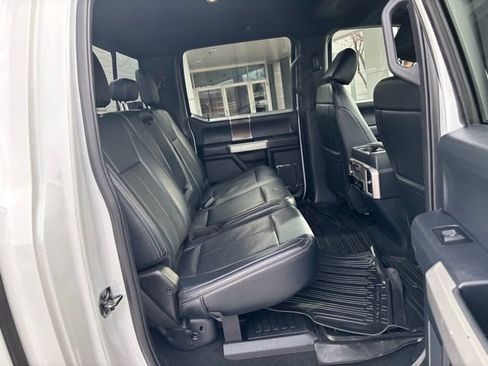 Used 2022 Ford F250 Lariat image 32