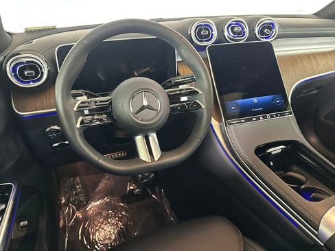 Certified 2025 Mercedes-Benz GLC 300 4MATIC image 25