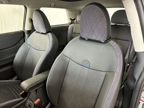 Certified 2025 MINI Cooper 2-Door Hardtop image 12