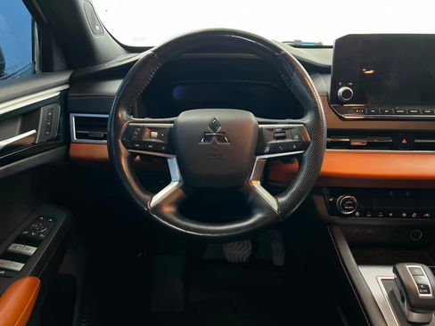 Used 2022 Mitsubishi Outlander SEL AWD/4WD image 12