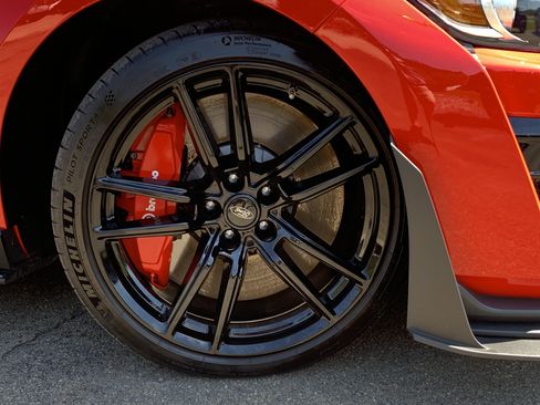 Used 2021 Ford Mustang Shelby GT500 w/ Technology Package image 13