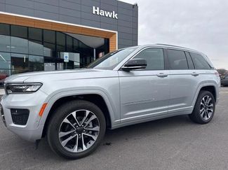 Certified 2024 Jeep Grand Cherokee Overland w/ Luxury Tech Group IV image 1