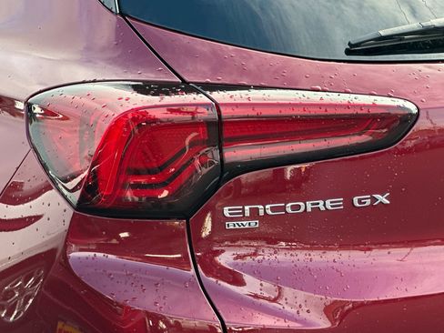Used 2025 Buick Encore GX Sport Touring w/ Advanced Technology Package image 26