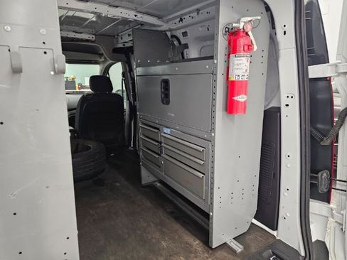 Used 2017 Ford Transit Connect XLT image 36