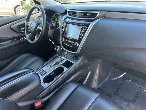 Certified 2023 Nissan Murano SV w/ SV Midnight Edition Package image 8