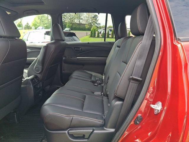 Used 2023 Honda Passport TrailSport image 9