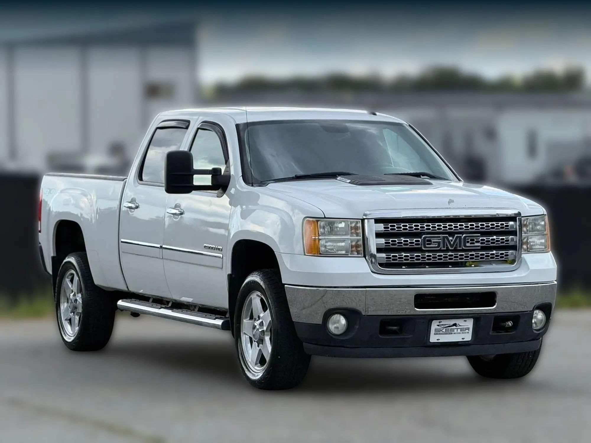 Used 2013 GMC Sierra 2500 SLE w/ HD SLE Premium Package AWD/4WD image 1