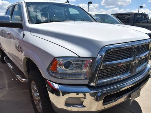 Used 2014 RAM 2500 Laramie AWD/4WD image 3