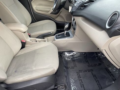 Used 2018 Ford Fiesta SE w/ Cold Weather Package image 10