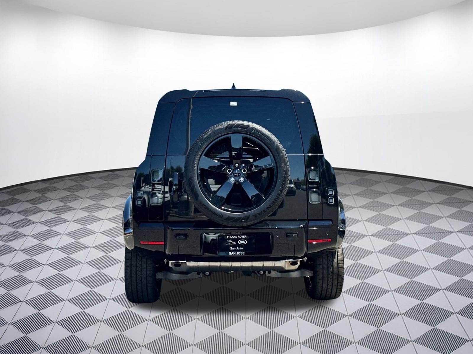 New 2026 Land Rover Defender 110 X-Dynamic SE AWD/4WD image 9