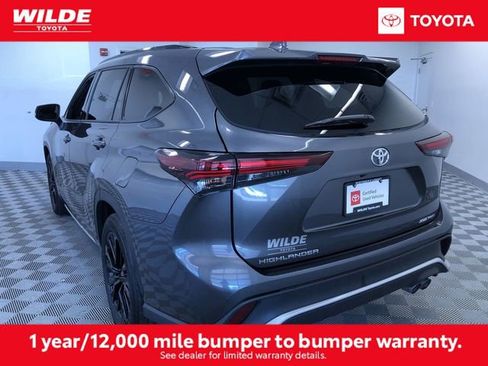 Certified 2025 Toyota Highlander XSE AWD/4WD image 4