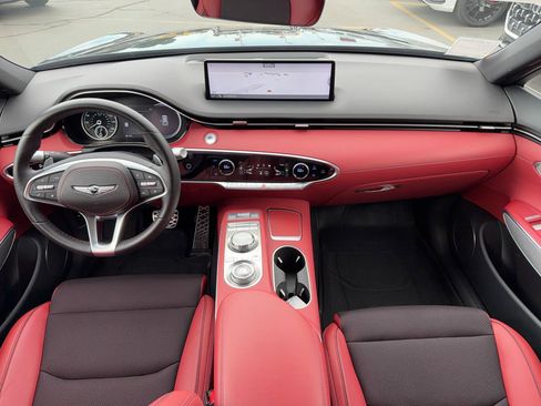 Used 2025 Genesis GV70 3.5T Sport AWD/4WD image 15