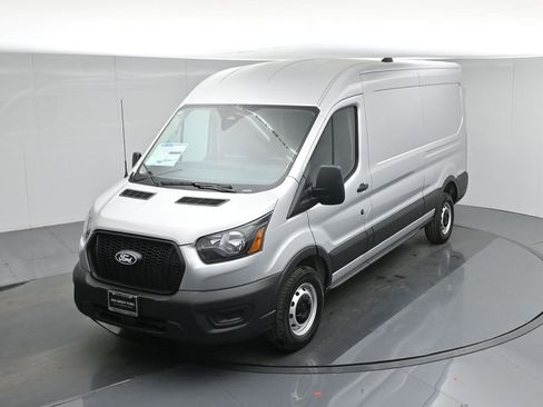 New 2026 Ford Transit 250 148 Medium Roof w/ Load Area Protection Package image 31