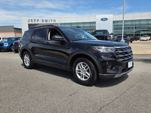 New 2026 Ford Explorer Active w/ Active Comfort Package RWD image 1