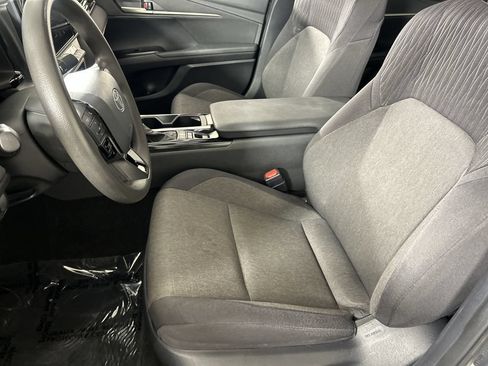 Used 2025 Toyota Camry LE w/ Convenience Package FWD image 21