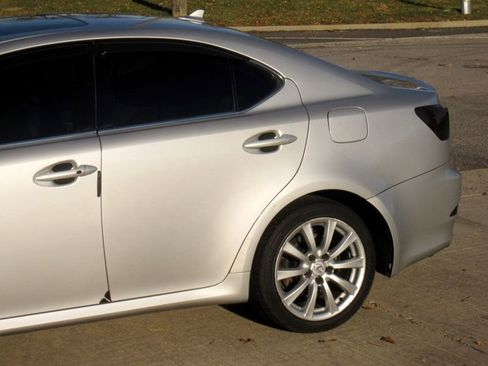 Used 2007 Lexus IS 250 AWD image 8