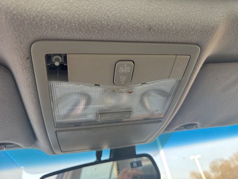 Used 2007 Toyota Avalon Limited image 10