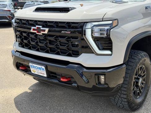 New 2026 Chevrolet Silverado 2500 ZR2 AWD/4WD image 19