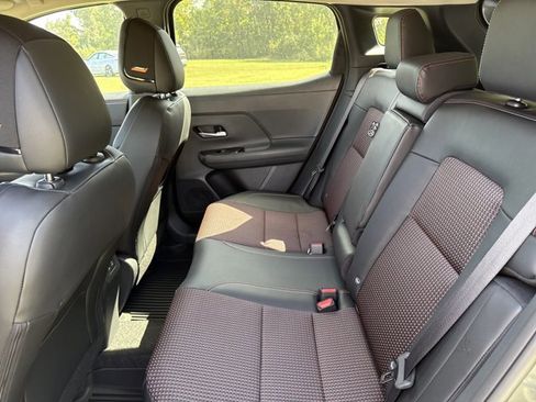 New 2026 Nissan Kicks SR w/ SR Premium Package FWD image 5