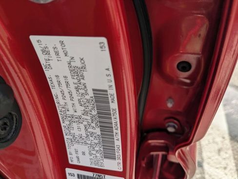 Used 2015 Toyota Tacoma PreRunner w/ SR5 Package image 22