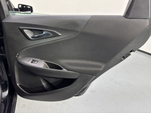 Used 2019 Chevrolet Malibu LT image 38