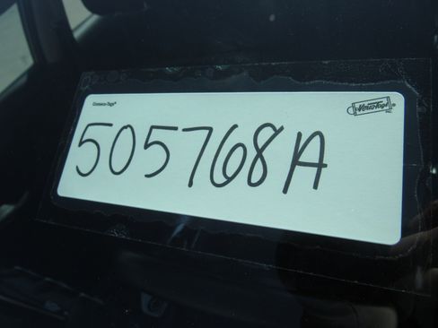 Used 2025 Nissan Sentra SV w/ All-Weather Package FWD image 28