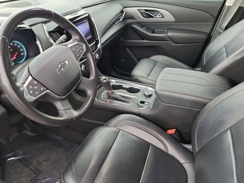 Used 2020 Chevrolet Traverse RS w/ LPO, Floor Liner Package AWD/4WD image 10
