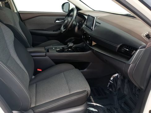 Used 2022 Nissan Rogue SV FWD image 24