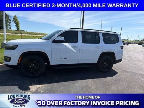 Used 2022 Jeep Wagoneer Series III AWD/4WD image 2