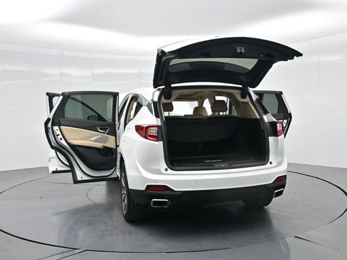 Used 2023 Acura RDX w/ Technology Package image 39