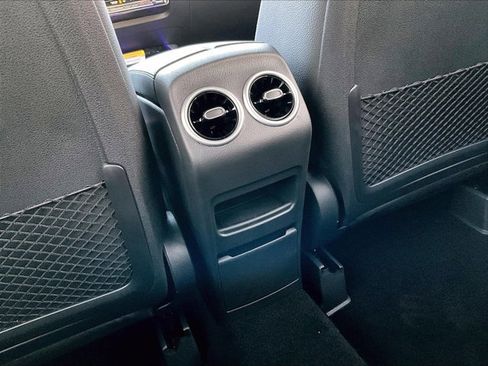 New 2026 Mercedes-Benz GLB 250 4MATIC image 19