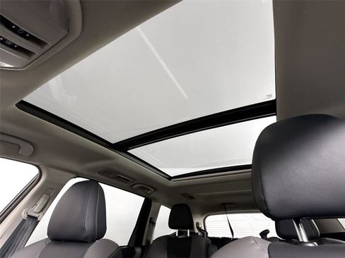 Used 2024 Subaru Ascent Onyx Edition image 23