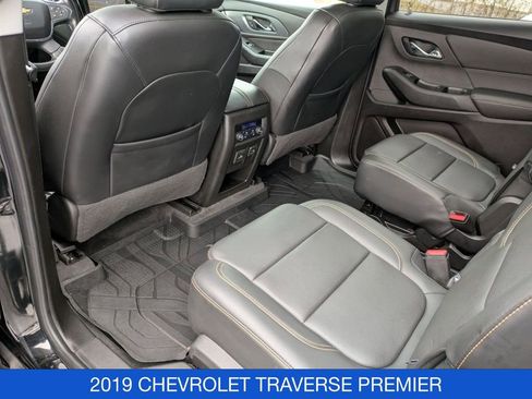 Used 2019 Chevrolet Traverse Premier image 32