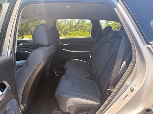 Used 2022 Hyundai Santa Fe SEL FWD image 8