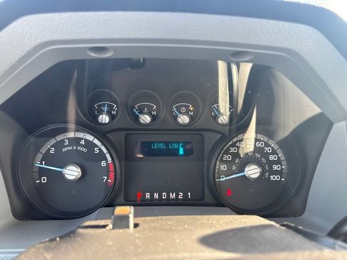 Used 2016 Ford F250 XL w/ Power Equipment Group RWD image 12