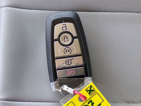 Used 2025 Ford Expedition Max Active image 30