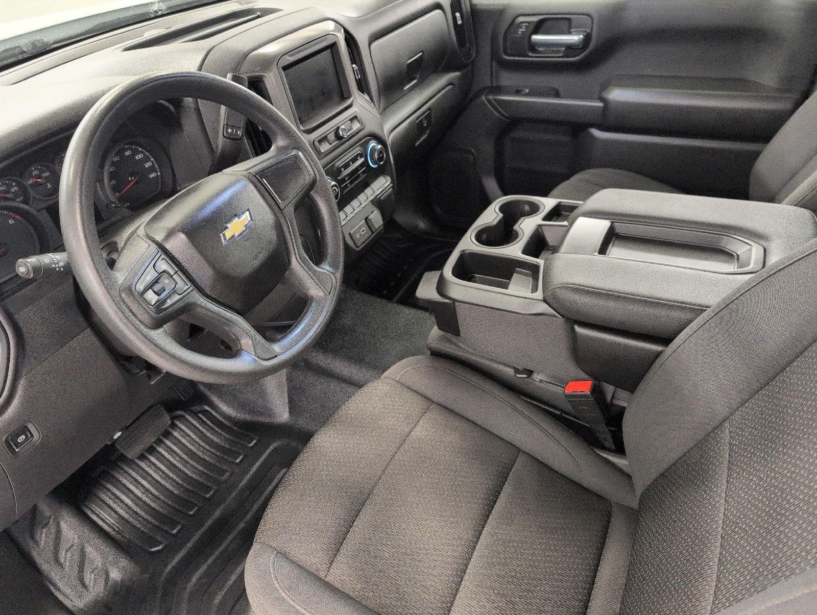 Certified 2025 Chevrolet Silverado 1500 W/T RWD image 10