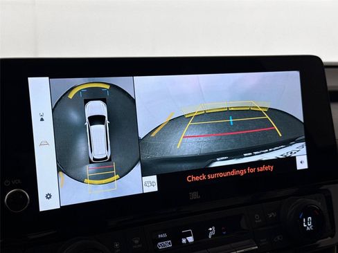 Certified 2024 Toyota Grand Highlander AWD image 25