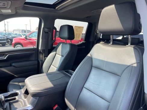 Used 2023 Chevrolet Silverado 1500 RST w/ Convenience Package II image 17