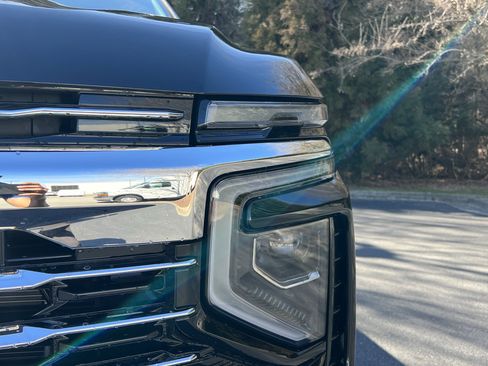 New 2026 Chevrolet Suburban LT w/ Comfort Package image 14