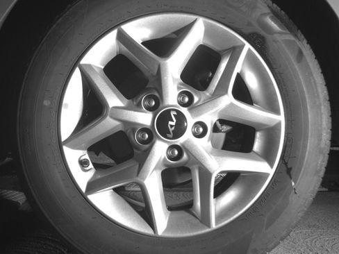 Used 2025 Kia Soul LX w/ LX Technology Package FWD image 21