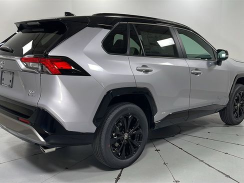 New 2025 Toyota RAV4 XSE image 5