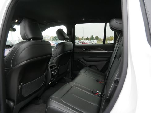 New 2025 Jeep Grand Cherokee Limited w/ Trailer Tow Package image 5