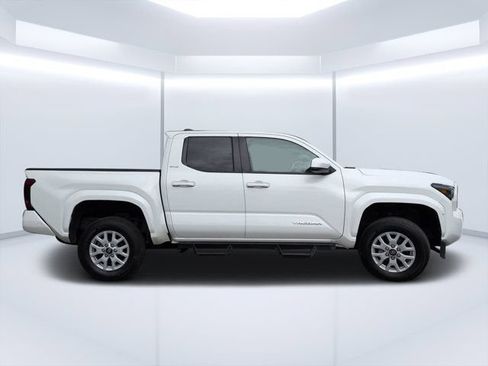 Used 2024 Toyota Tacoma SR5 w/ SR5 Upgrade Package RWD image 2