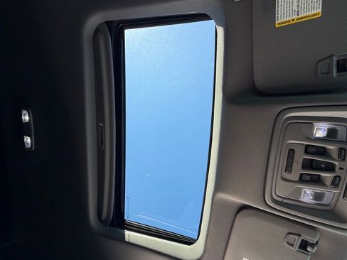 Used 2024 GMC Sierra 1500 Denali w/ Denali Reserve Package image 13