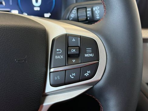 New 2026 Ford Explorer Active RWD image 29