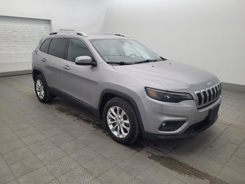 Used 2019 Jeep Cherokee Latitude w/ Popular Appearance Group FWD image 11