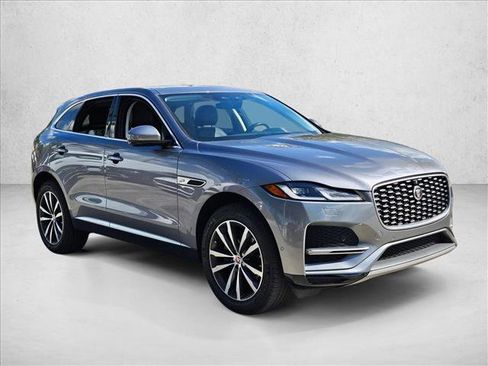 Used 2021 Jaguar F-PACE image 3